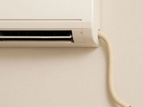 冷氣排水管裂開怎麼辦？裝修常見問題｜冷氣排水管漏水處理方法與預防技巧